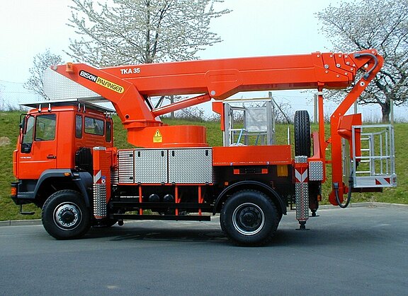 LKW-Arbeitsbühne TKA 35 KS LKW-Arbeitsbühne TKA 35 KS