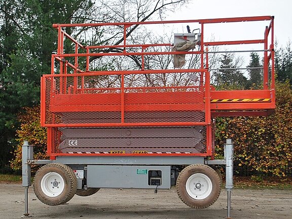 Scheren-Arbeitsbühne Skykack SJ6832 E Scheren-Arbeitsbühne Skykack SJ6832 E