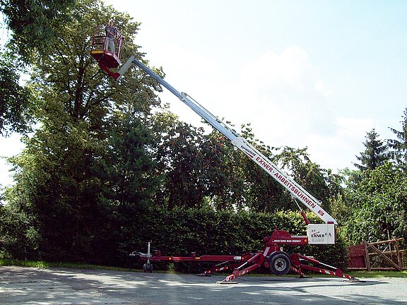 Anhänger Arbeitsbühne TMT 150